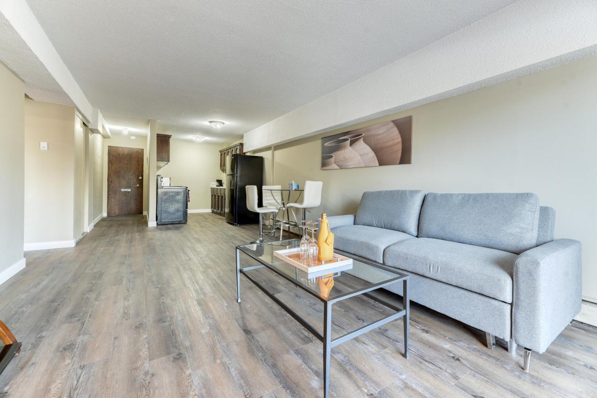 A Spacious Downtown 1-Bed Suite YYC Esterno foto