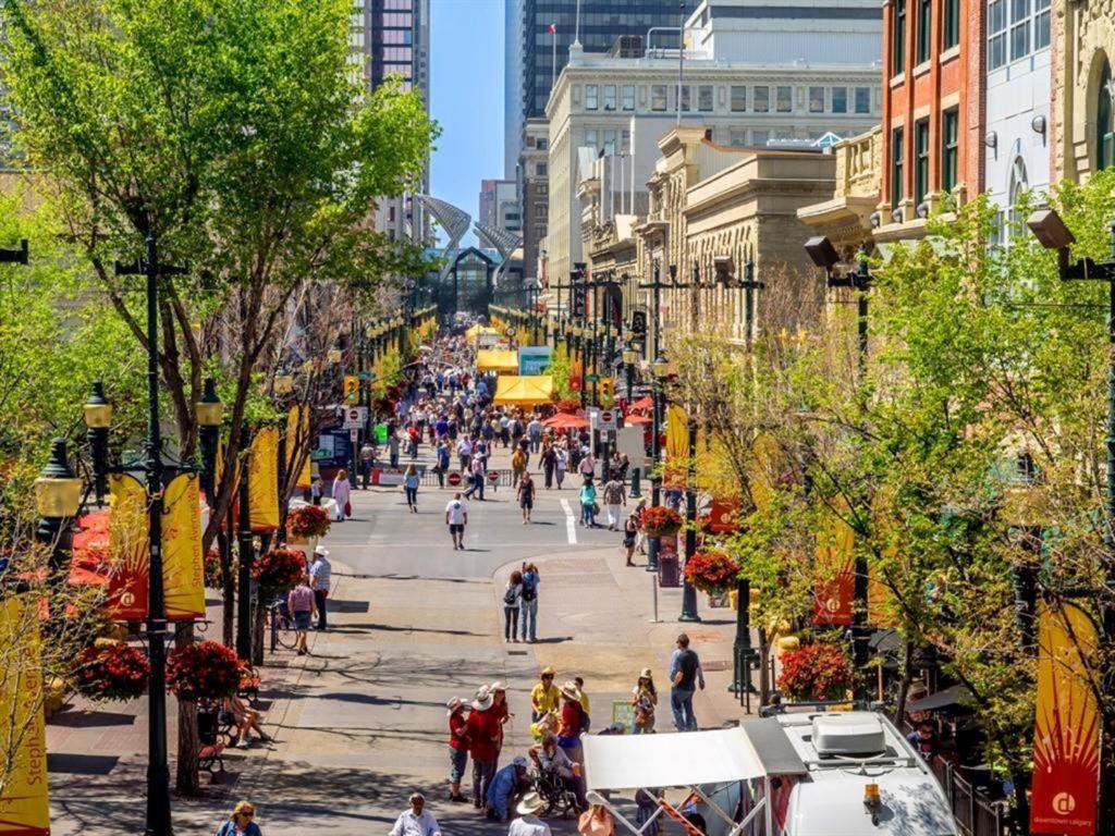 A Spacious Downtown 1-Bed Suite YYC Esterno foto